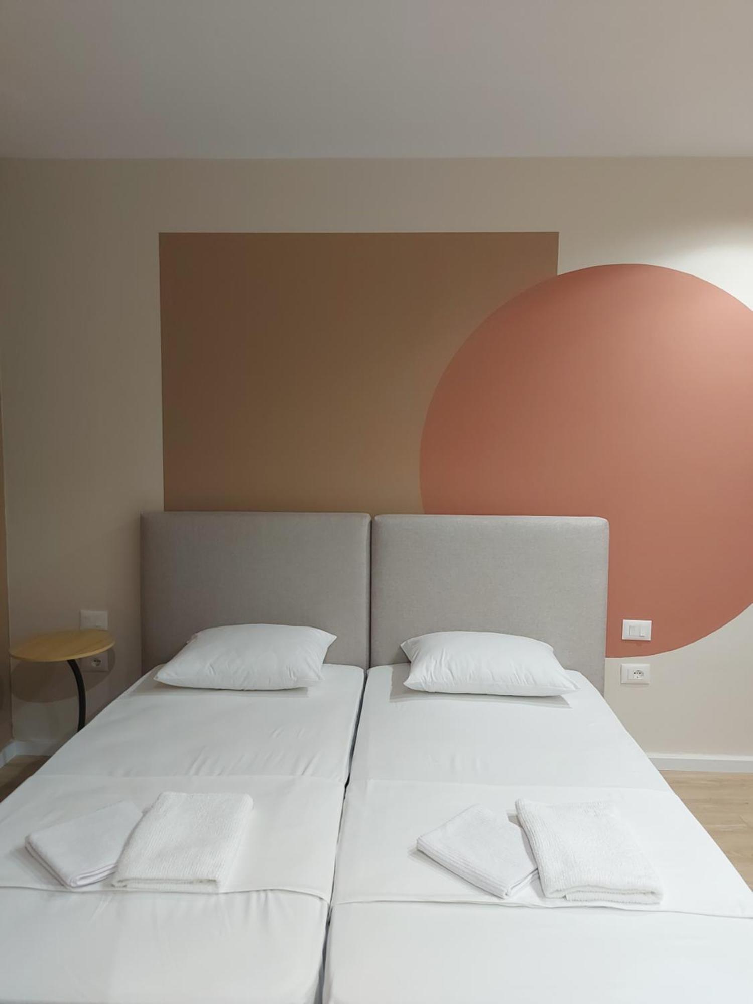 Center Cozy Nest Otel Tiran Dış mekan fotoğraf